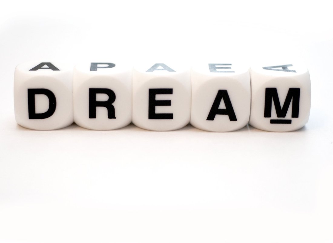 words-dream-on-cubes-1161376